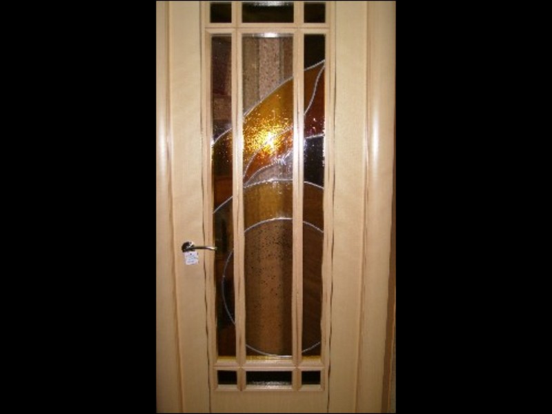 Vidriera en puerta de recepción